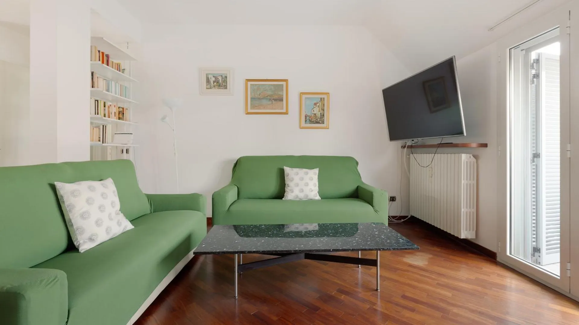 Mm Istria White Apartment Milan Italy